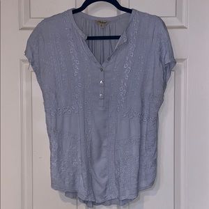 LuckyBrand embroidered button front cap sleeve top